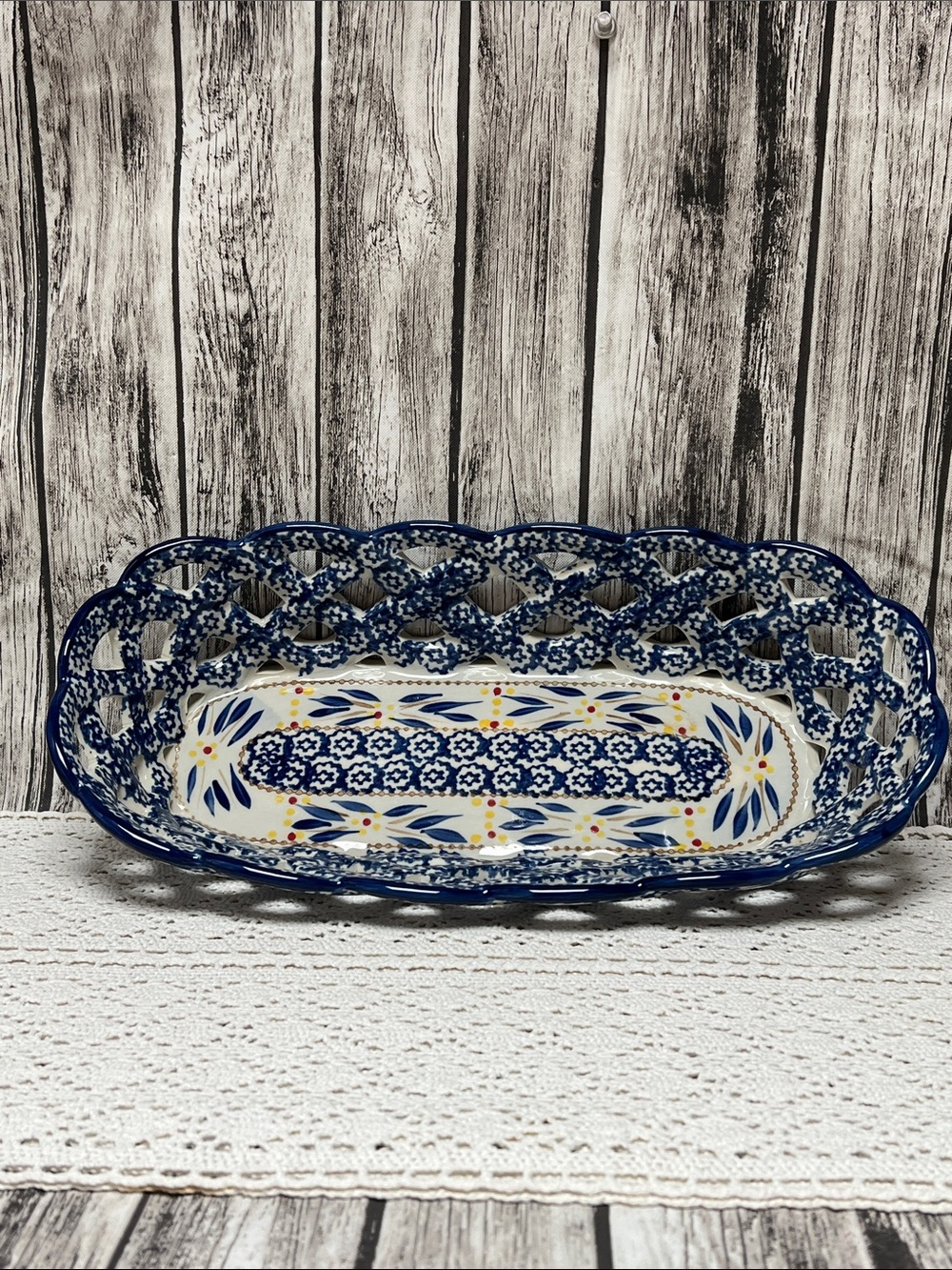Temp-Tations Old World Blue Ceramic lattice bread/serving basket